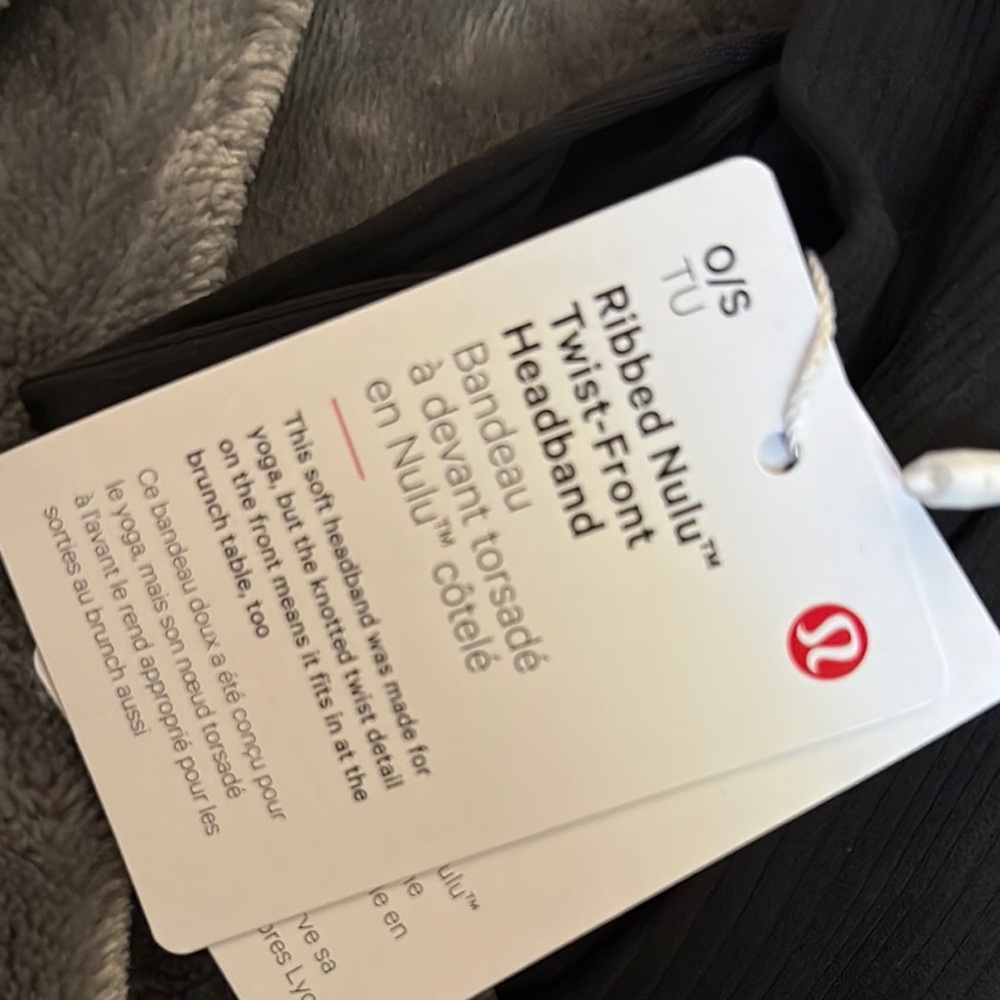 Lululemon Black Twist Headband - Picture 3 of 3